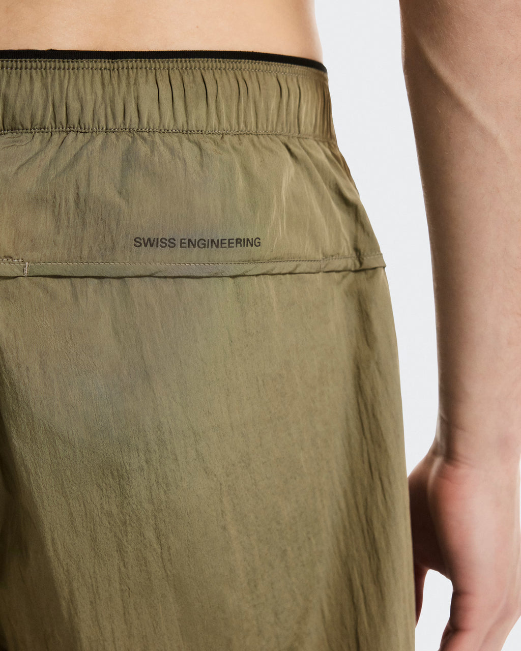 On - Performance Volt Shorts Safari Men
