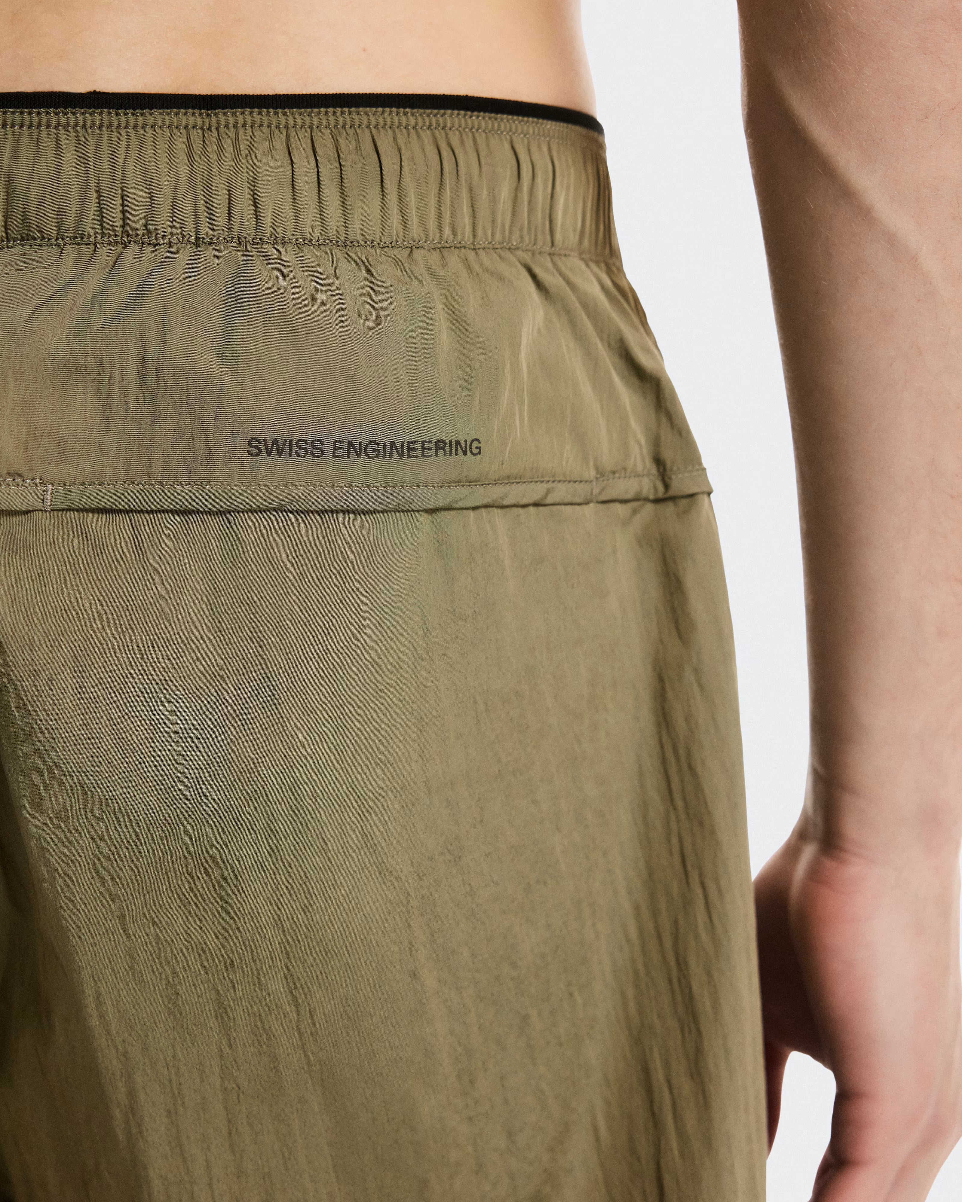 On - Performance Volt Shorts Safari Men