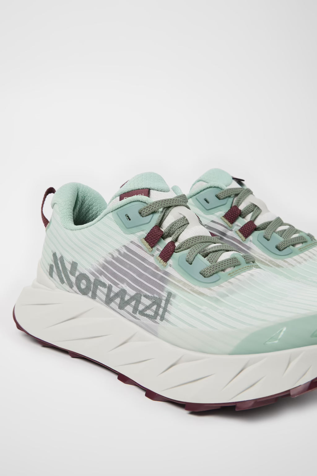 Nnormal - Cadi Green