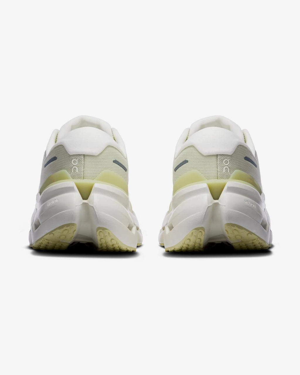 On - Cloudrunner 3 Seedling Ivory W