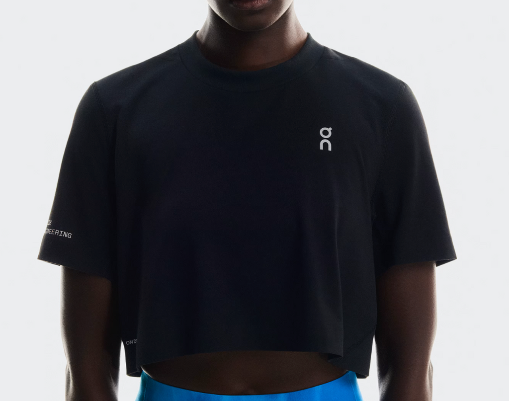 On - On - Train T Crop Black Women