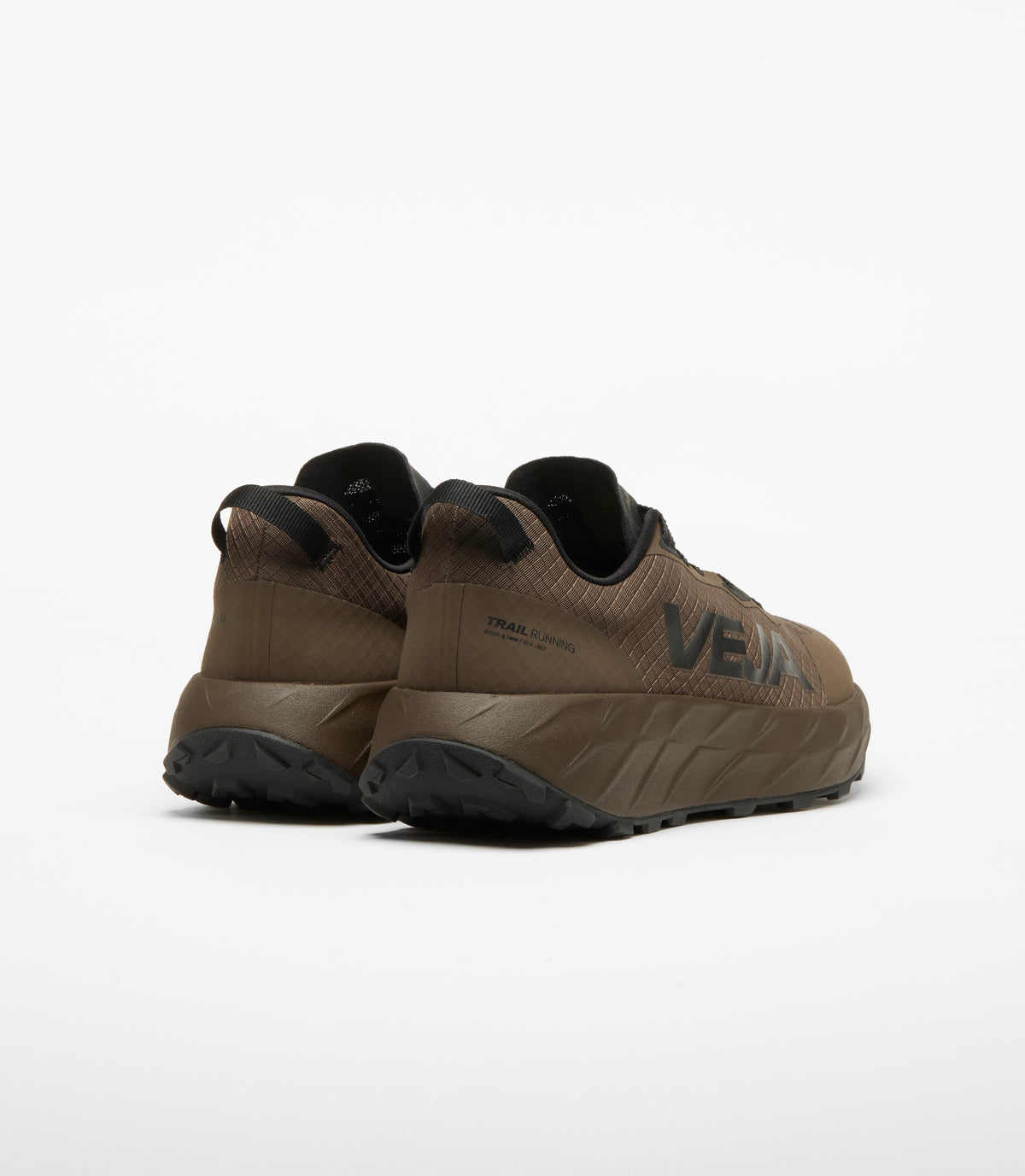 Veja - Harpie Trail Aeroshell Eagle Black