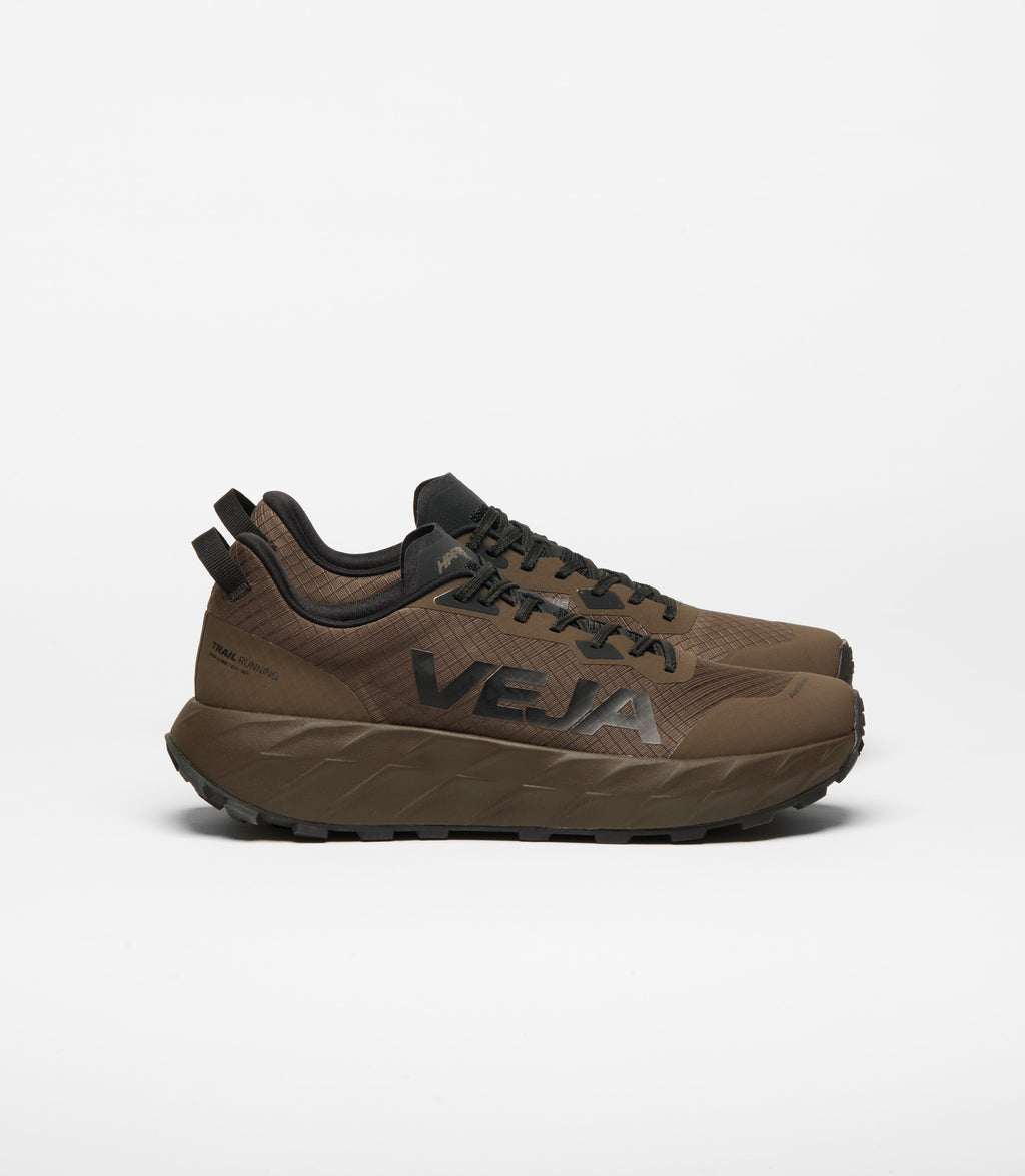 Veja - Harpie Trail Aeroshell Eagle Black