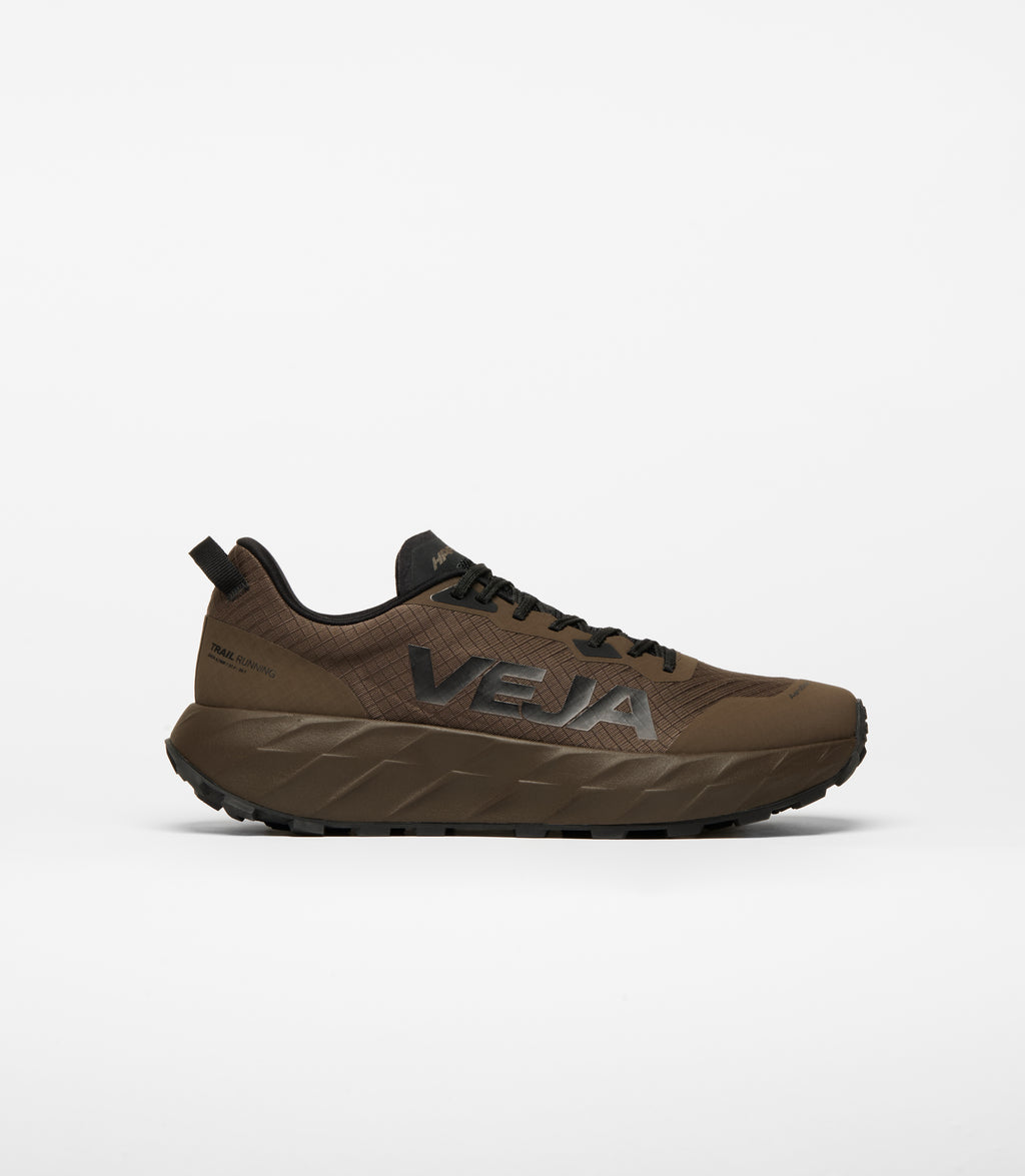 Veja - Harpie Trail Aeroshell Eagle Black